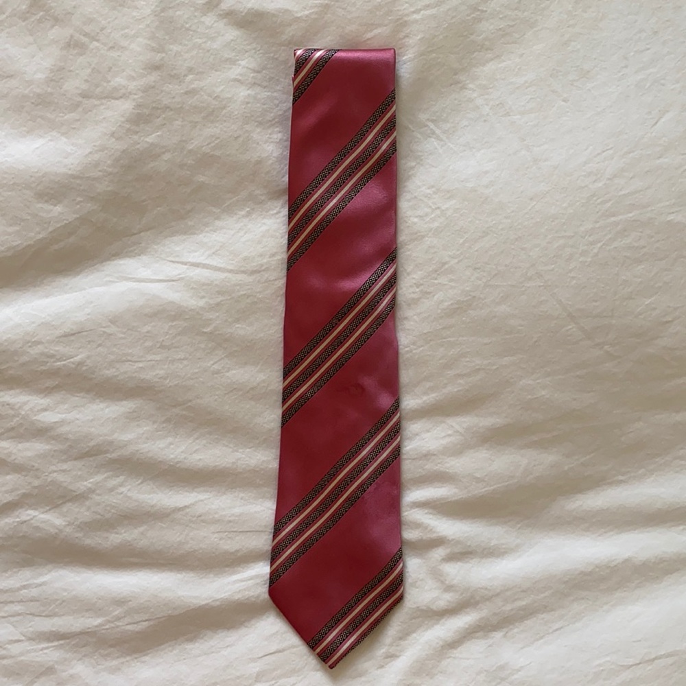 gucci tie